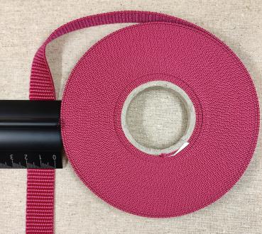 20mm Gurtband aus PP Farbe: bodeauxrot Menge pro Einheit : 1 Meter