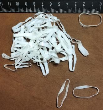(MG3) - 50 Stück Mähnengummis aus Silikon weiß - breit - stark dehnbar Made in Germany