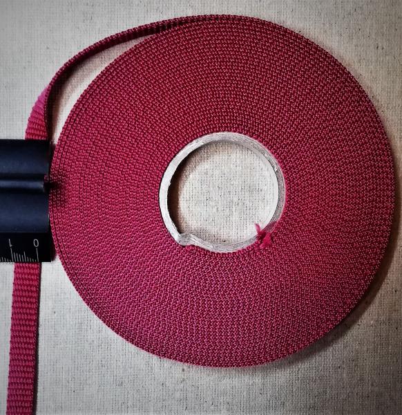 10mm PP webbing strap Colour: bordeaux red Quantity per unit : 2 meters
