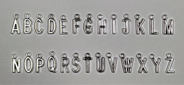 (ABC4) - Buchstaben-Set A-Z aus Metall Farbe : silber - ca. 1,25x0,6 cm zum Annähen / Ankleben