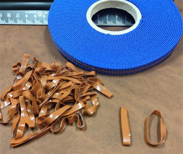 (MG10) - 50 Stück Mähnengummis aus Silikon braun - breit - gut dehnbar Made in Niederlande