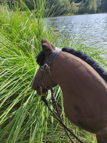 Deutsches Reitpony "Nelly" Größe (A4+) mit Stock - mit 100% Füllung + Zubehör Unikat - gebraucht - Ursprung : aus Deutschland  (Verkauf im Auftrag / Provisionsverkauf )