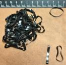 50 Stück Mähnengummis aus Silikon - schwarz - breit - (MG4)